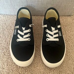 Kids | Canvas Sneakers | Low Top